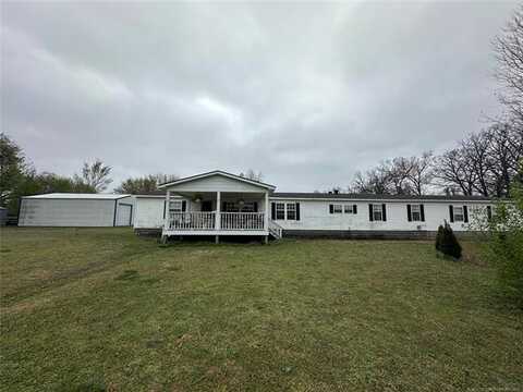 143 S Maple Road, Colcord, OK 74338