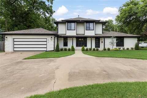 2815 E 49th Street, Tulsa, OK 74105