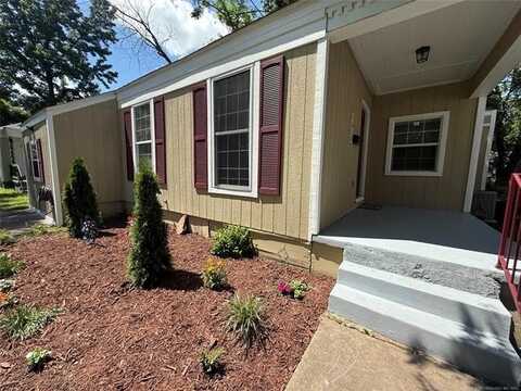 1618 Houston Street, Muskogee, OK 74403