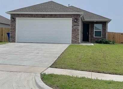 14806 E 39th Street S, Tulsa, OK 74134