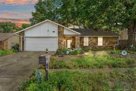412 W Los Angeles Street, Broken Arrow, OK 74011
