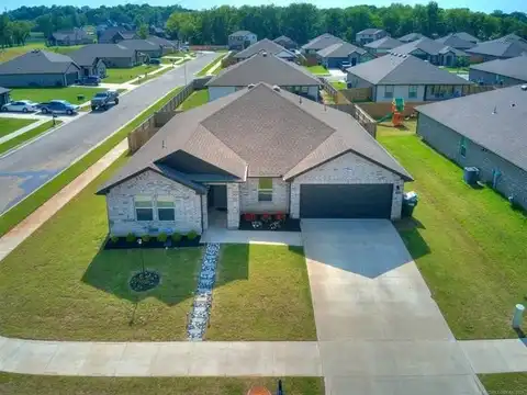 2701 SE Spring Creek Street, Claremore, OK 74017