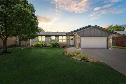 402 N Cedar Street, Jenks, OK 74037