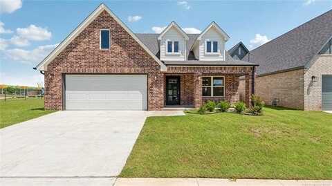 2508 W Birmingham Street, Broken Arrow, OK 74011