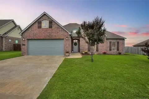 2510 Waterford Court, Bartlesville, OK 74006