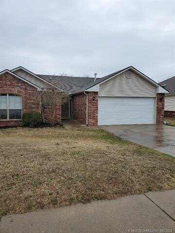 9286 Columbia Street, Sapulpa, OK 74066