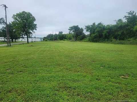 B Street, Eufaula, OK 74432