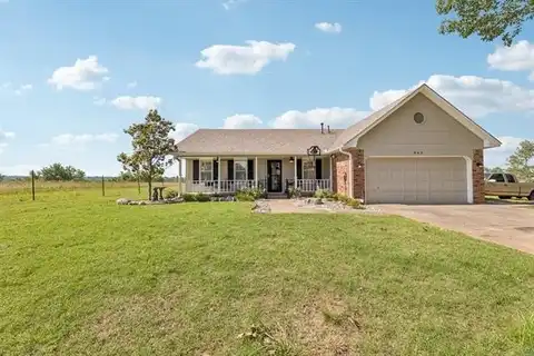 805 E 10th Street, Claremore, OK 74017