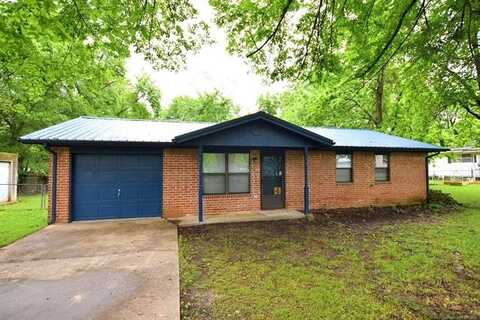 708 5th Avenue, Warner, OK 74469