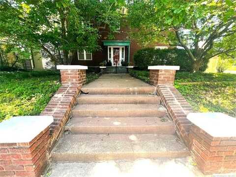 1302 S Elwood Avenue, Tulsa, OK 74119