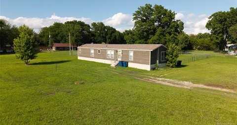 210 E Edens Avenue, Copan, OK 74022