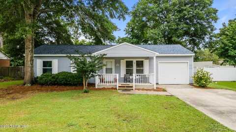 2402 S Lakeview Drive, Newport, NC 28570