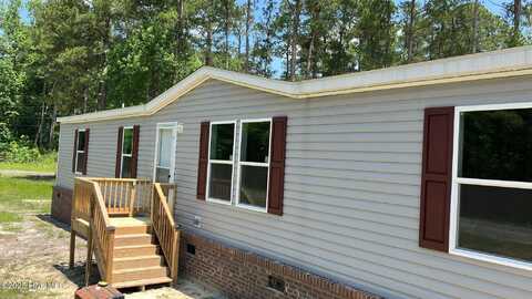 730 Gurganus Road, Maple Hill, NC 28454