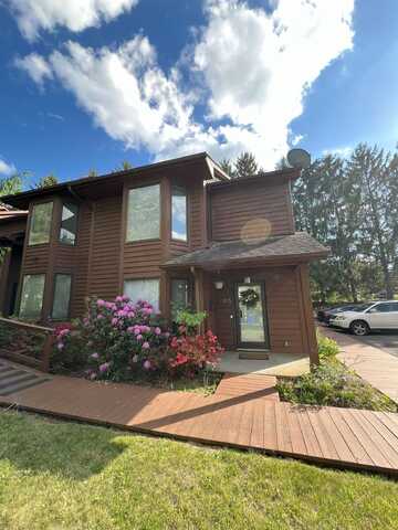 705 COLHOUN Street NE, Christiansburg, VA 24073