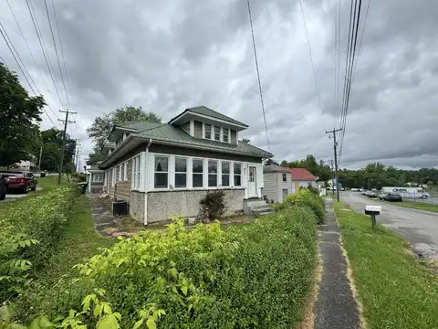 44 Pierce Avenue, Pulaski, VA 24301