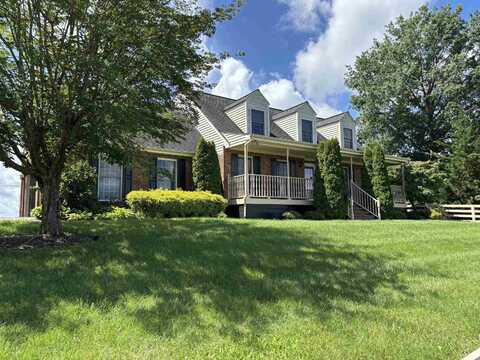 2049 Mudpike Road, Christiansburg, VA 24073