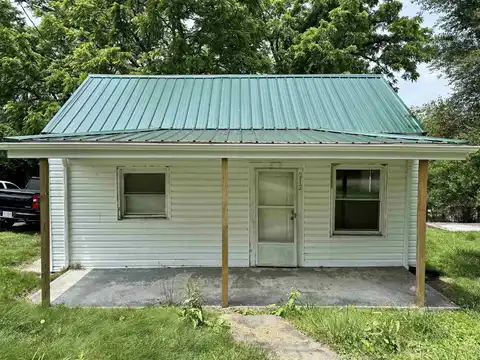 212 Pine Street, Pulaski, VA 24301