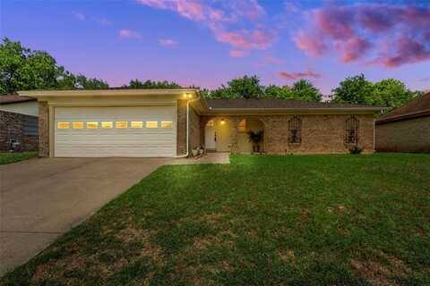 6916 Bennington Drive, Watauga, TX 76148