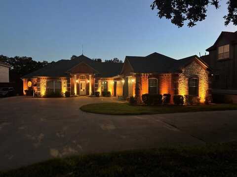 3840 W Pioneer Drive, Irving, TX 75061
