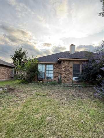801 Micarta Drive, Mesquite, TX 75181