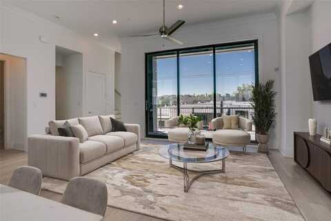 213 Carroll Street, Fort Worth, TX 76107