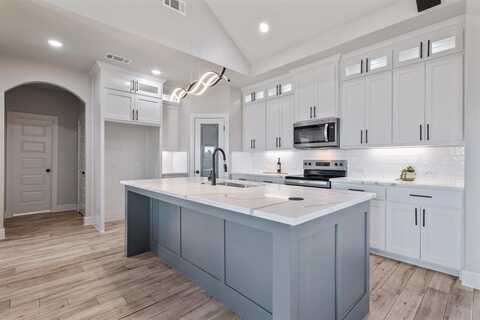 454 County Road 4833, Leonard, TX 75452