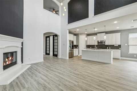 716 Field Crossing, Little Elm, TX 76227