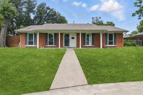 1025 Briar Way, Garland, TX 75043