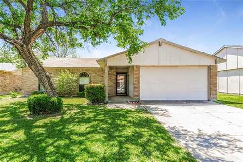 6932 Sandstone Court, Fort Worth, TX 76120