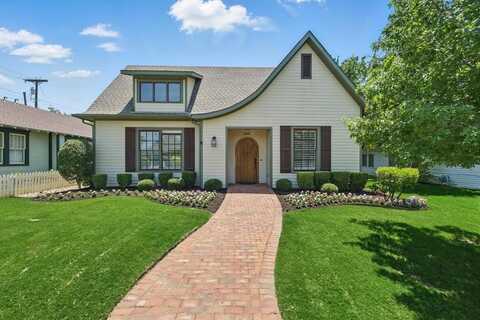 526 E Worth Street, Grapevine, TX 76051