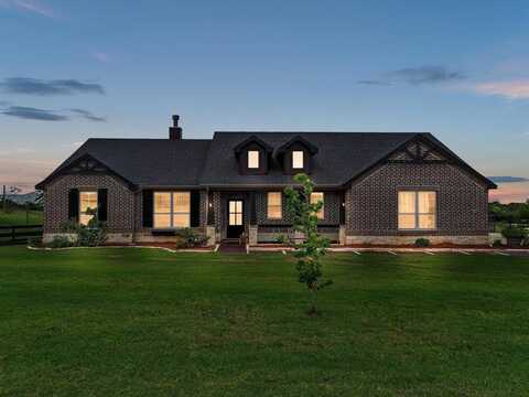 1013 Northern Oaks Court, Springtown, TX 76082
