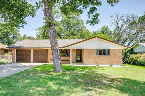 3621 Cimmaron Trail, Fort Worth, TX 76116