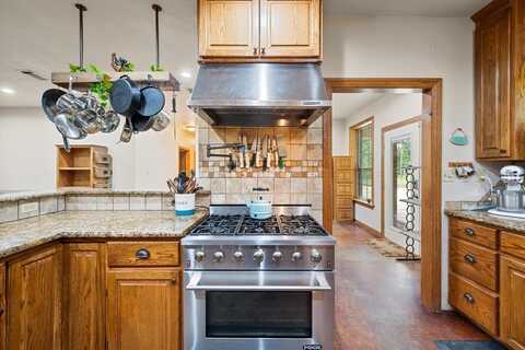 15050 SE CR 2350, Streetman, TX 75859