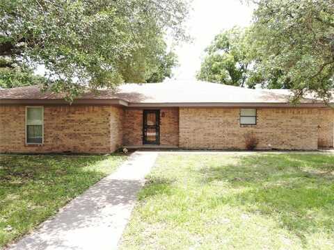 6605 US Highway 67, Bangs, TX 76823