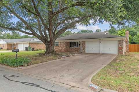 325 Belmont Street, Hurst, TX 76053