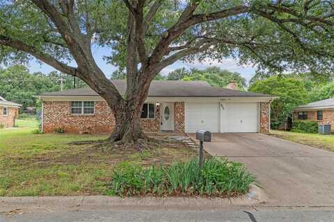 325 Belmont Street, Hurst, TX 76053