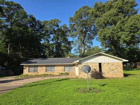 711 Wildwood Road, Daingerfield, TX 75638