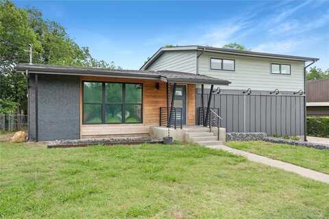 221 S 7th Street, Jacksboro, TX 76458