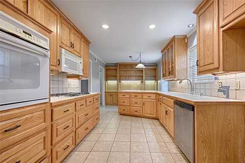 614 Brookfield Drive, Garland, TX 75040