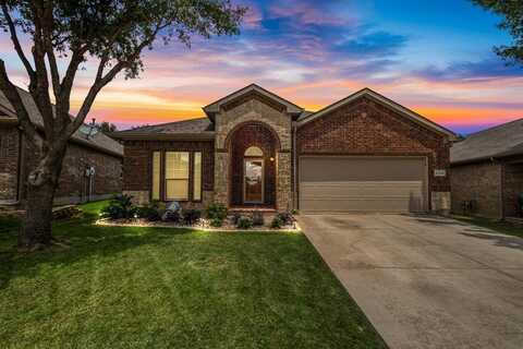 2725 Albatross Lane, Fort Worth, TX 76177