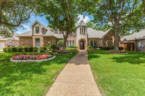 305 Black Walnut Drive, Garland, TX 75044