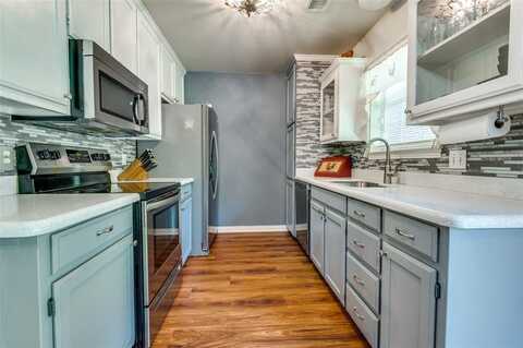 1312 Bradley Court, Cleburne, TX 76033