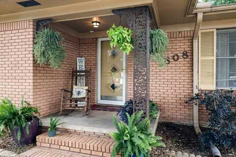 808 S Main Street, Winnsboro, TX 75494