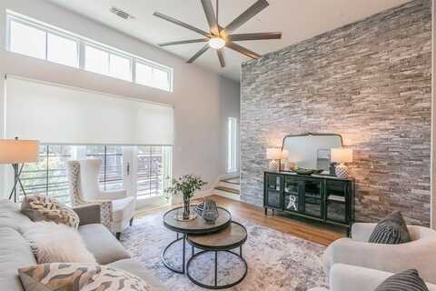 3200 Ross Avenue, Dallas, TX 75204