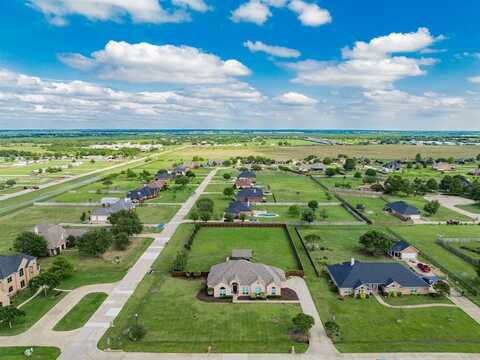1005 Ruidoso Downs Drive, Talty, TX 75160