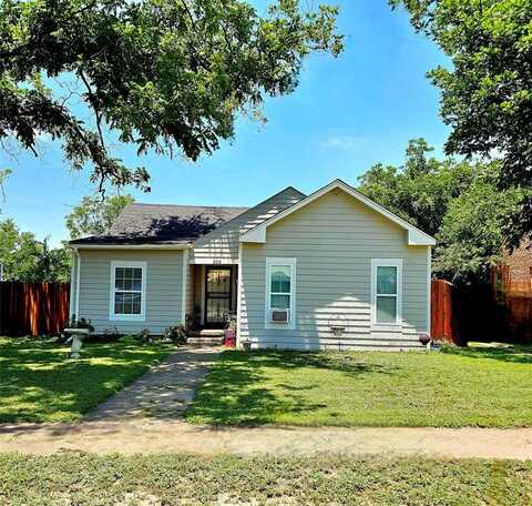 203 Hollywood Street, Coleman, TX 76834
