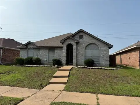 2825 Saint Croix Avenue, Lancaster, TX 75134