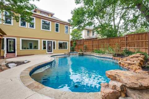 716 W Oak Street, Denton, TX 76201