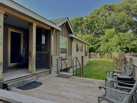 338 Spring Valley Street, Gun Barrel City, TX 75156