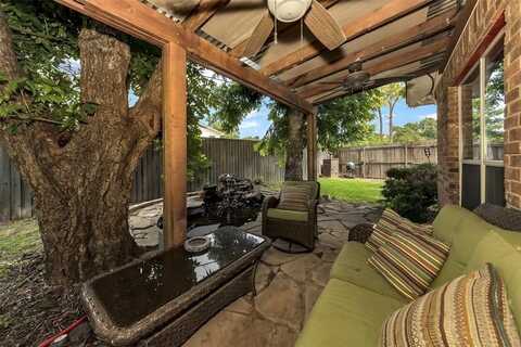 2205 Cecilia Court, Irving, TX 75060